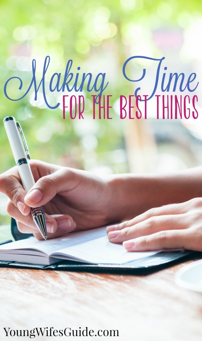 Making time for the best things is reminding yourself of what matters most and what sparks joy in your life. Giving yourself the visual reminder of how you are are spending your time and if it matches up to your priorities, helps you to set goals that matter today!